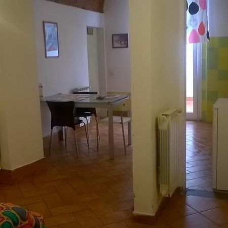 Colonna Home Флоренция Стая снимка