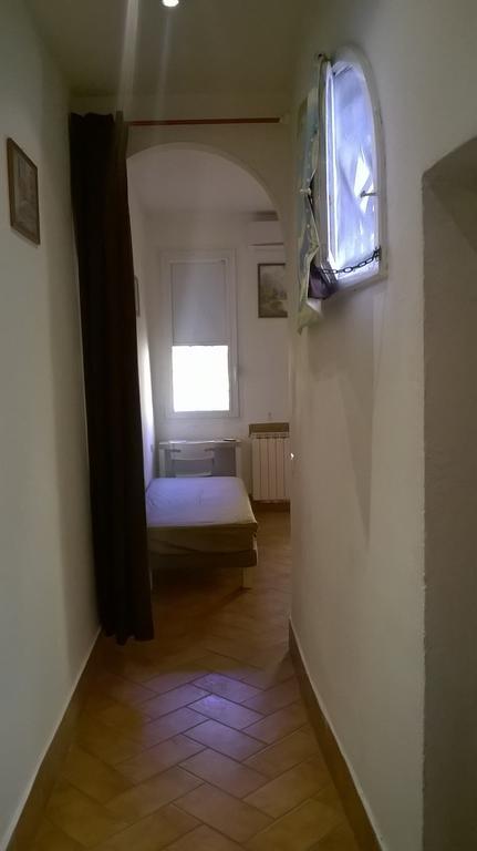 Colonna Home Флоренция Стая снимка