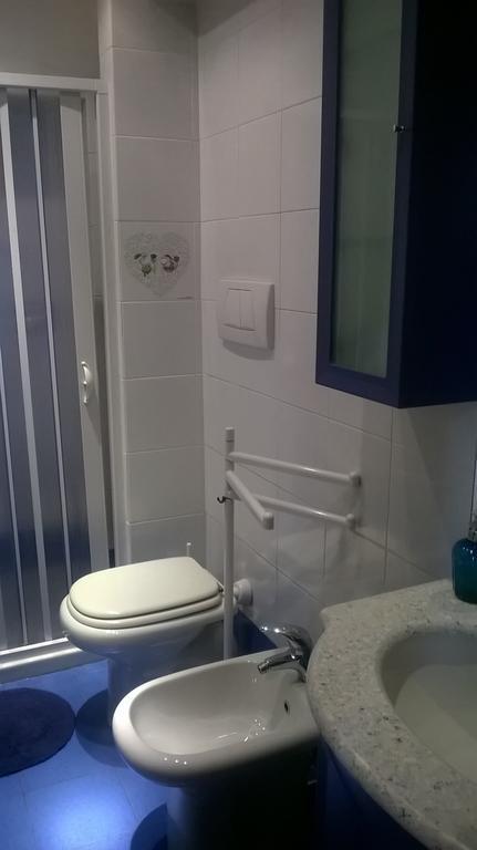 Colonna Home Флоренция Стая снимка